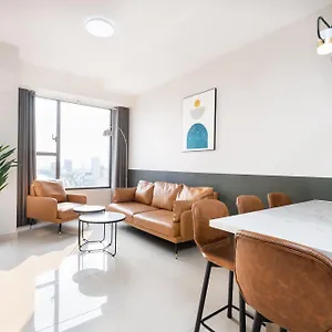 Min' - Rivergate Downtown Bui Vien - Free Pool Апартаменты
