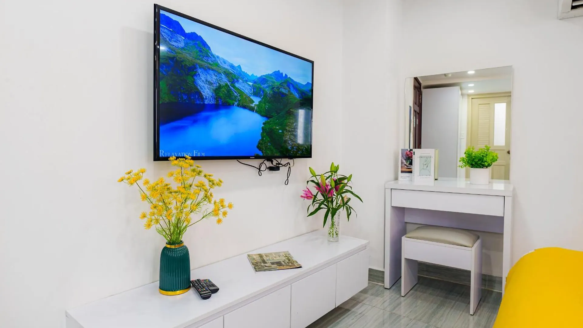 Mo Mo Residence Ho Chi Minh City Apartment
